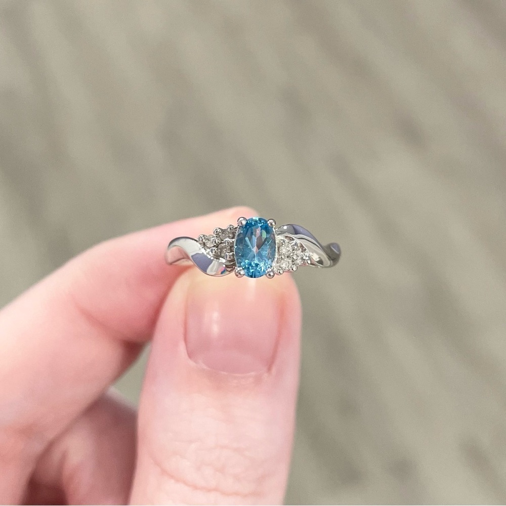 10K Light Swiss Blue Topaz Diamond accent oval solitaire dainty white gold ring‍ - Picture 4 of 10